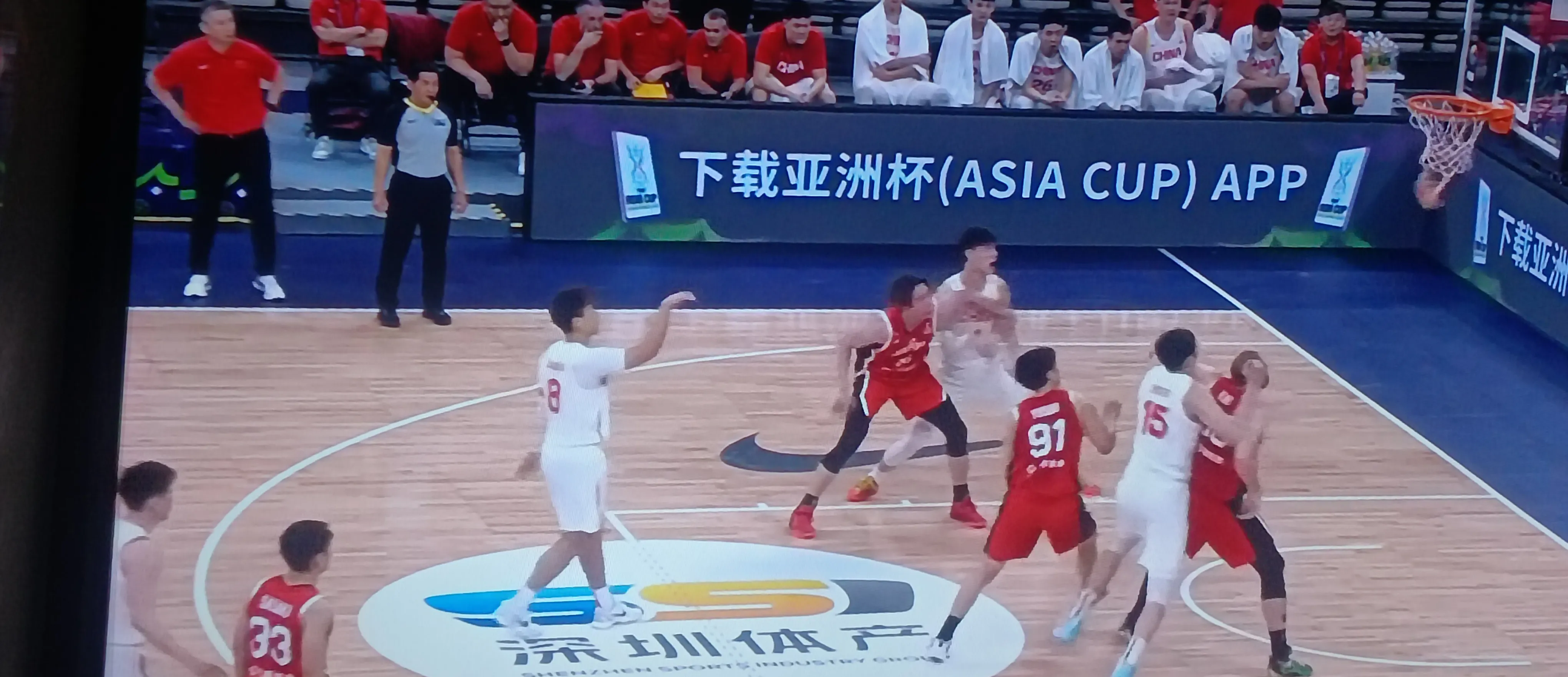 包含国际预选大战：中国队豪取三分，晋级前景广阔的词条