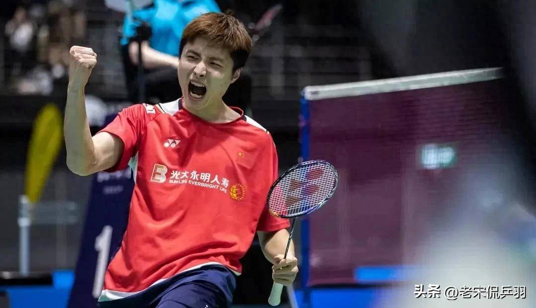 石宇奇2-0复仇欧洲冠军日本封王比肩林丹